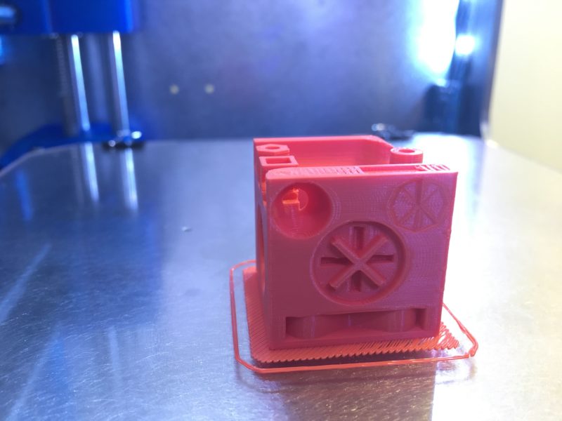 Test d'impression 3D FDM avec une machine Volumic 3D