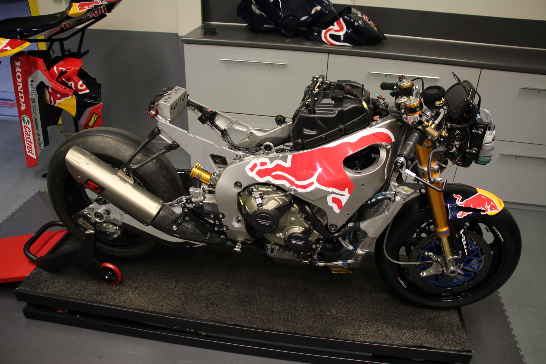 Cas d'application du filament BASF Ultrafuse ABS Fusion avec la moto de Ten Kate Racing