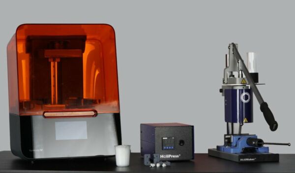 Combinaison d'équipements de fabrication Holimaker et Formlabs