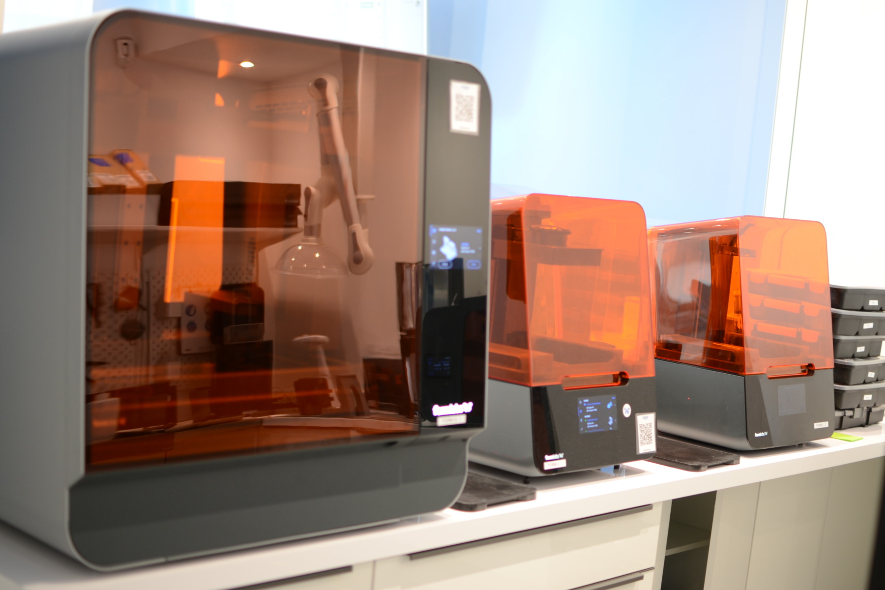 Imprimantes 3D SLA au sein du Lab d'innovation F3DF