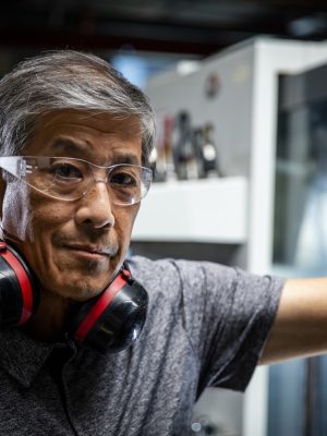 Professionnel dans le secteur de l'industrie